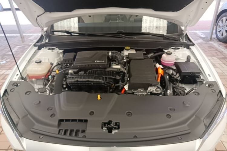 Used BYD Qin PLUS 2023 Champion Edition DM-i 55KM Leading Model Engine Bay