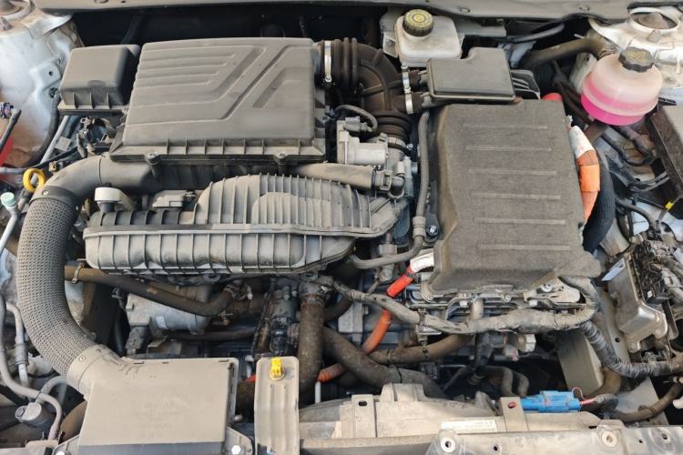 Used BYD Qin PLUS 2023 Champion Edition DM-i 120KM Leading Model Engine Bay