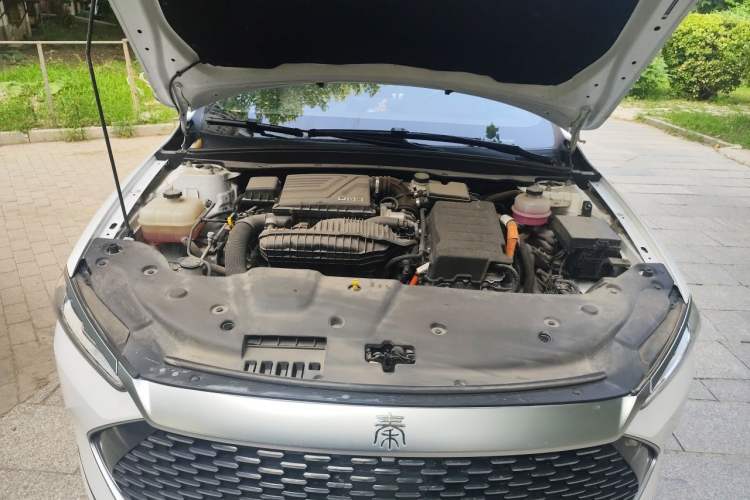 Used BYD Qin PLUS 2023 Champion Edition DM-i 55KM Leading Model Engine Bay