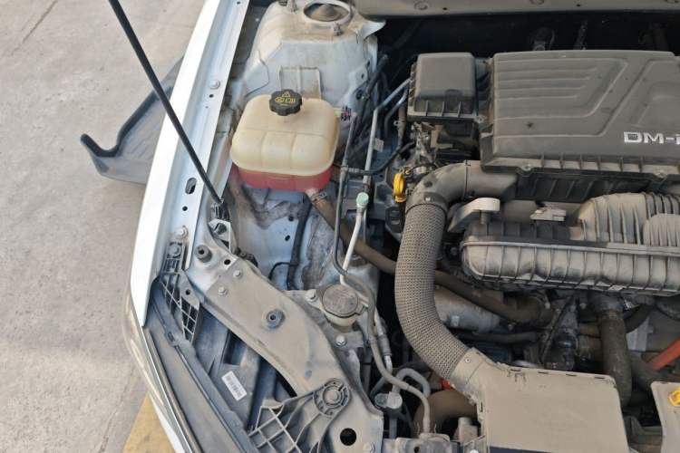 Used BYD Qin PLUS 2023 Champion Edition DM-i 120KM Leading Model Engine Bay Right