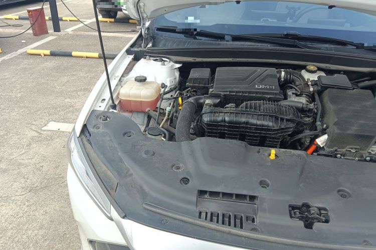 Used BYD Qin PLUS 2023 Champion Edition DM-i 120KM Leading Model Engine Bay Right