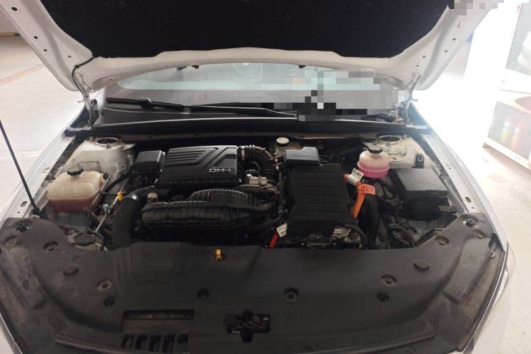 Used BYD Qin PLUS 2023 Champion Edition DM-i 55KM Leading Model Engine Bay