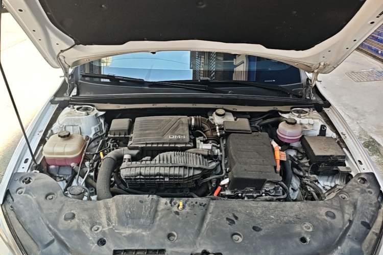 Used BYD Qin PLUS 2023 Champion Edition DM-i 55KM Leading Model Engine Bay