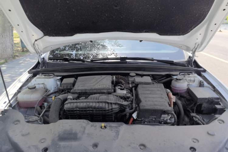 Used BYD Qin PLUS 2023 Champion Edition DM-i 120KM Leading Model Engine Bay