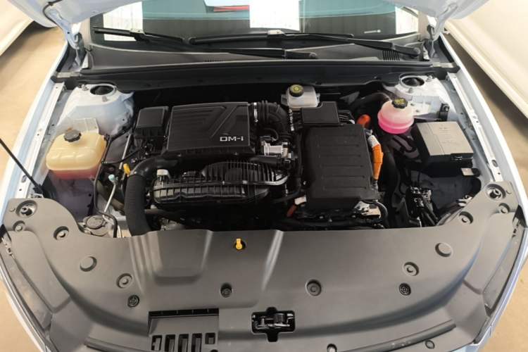 Used BYD Qin PLUS 2023 Champion Edition DM-i 55KM Superior Model Engine Bay