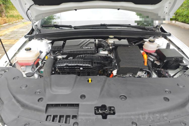 Used BYD Qin PLUS 2023 Champion Edition DM-i 55KM Leading Model Engine Bay