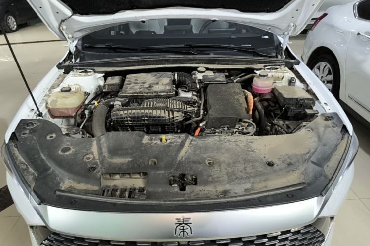 Used BYD Qin PLUS 2023 Champion Edition DM-i 55KM Leading Model Engine Bay