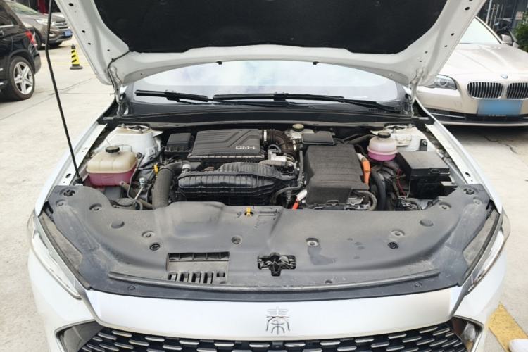 Used BYD Qin PLUS 2023 Champion Edition DM-i 120KM Beyond Model Engine Bay