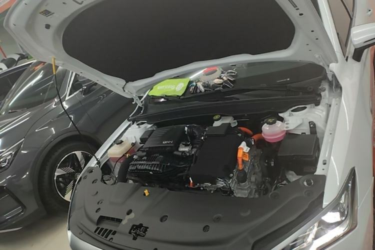 Used BYD Qin PLUS 2023 Champion Edition DM-i 55KM Leading Model Engine Bay