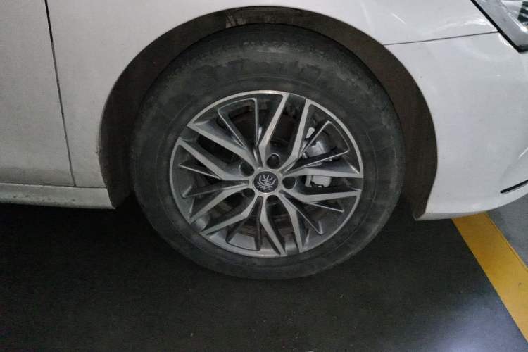 Used BYD Qin PLUS 2023 Champion Edition DM-i 120KM Beyond Model Exterior 1