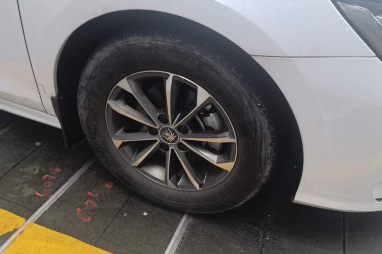 Used BYD Qin PLUS 2023 Champion Edition DM-i 55KM Leading Model Exterior 1