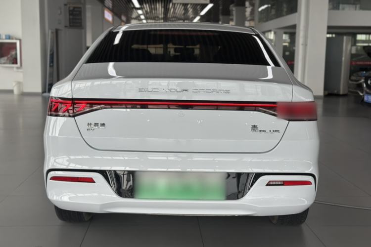 Used BYD Qin PLUS 2023 Champion Edition EV 420KM Leading Model Exterior 1