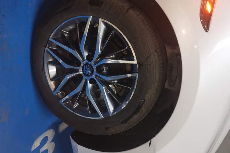 Used BYD Qin PLUS 2023 Champion Edition EV 510KM Leading Model Exterior 1