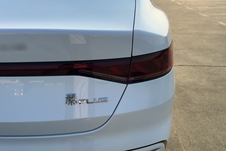 Used BYD Qin PLUS 2023 Champion Edition DM-i 55KM Leading Model Exterior 2