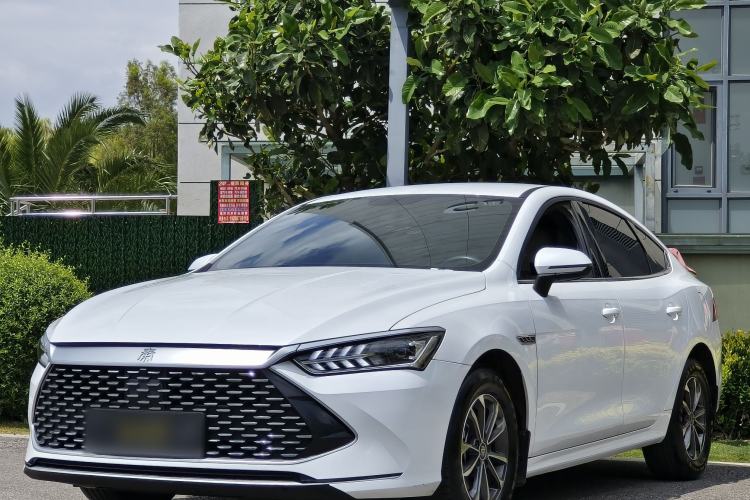 Used BYD Qin PLUS 2023 Champion Edition DM-i 55KM Leading Model Exterior 2
