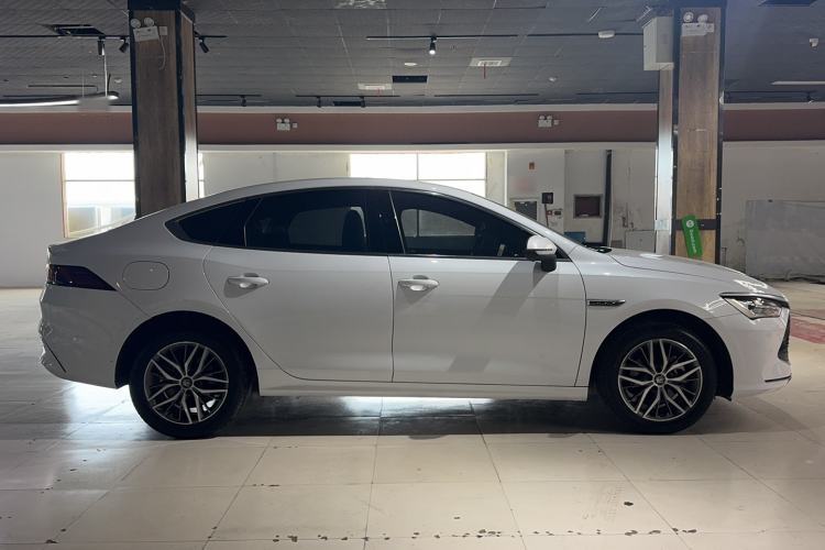Used BYD Qin PLUS 2023 Champion Edition DM-i 120KM Leading Model Exterior 2