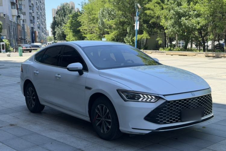 Used BYD Qin PLUS 2023 Champion Edition DM-i 55KM Leading Model Exterior 2