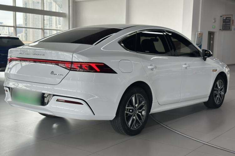Used BYD Qin PLUS 2023 Champion Edition EV 420KM Leading Model Exterior 3