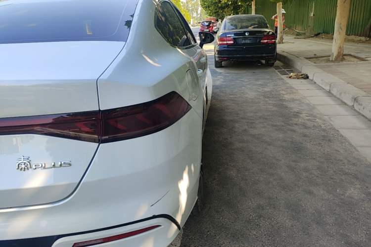Used BYD Qin PLUS 2023 Champion Edition DM-i 120KM Leading Model Exterior 3