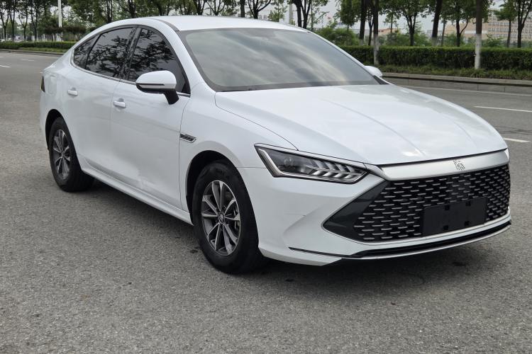 Used BYD Qin PLUS 2023 Champion Edition DM-i 55KM Leading Model Exterior 3
