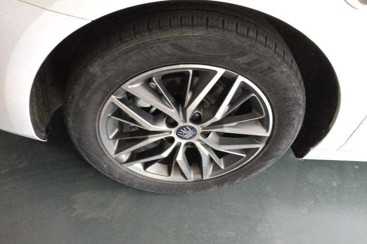 Used BYD Qin PLUS 2023 Champion Edition EV 510KM Leading Model Exterior 4