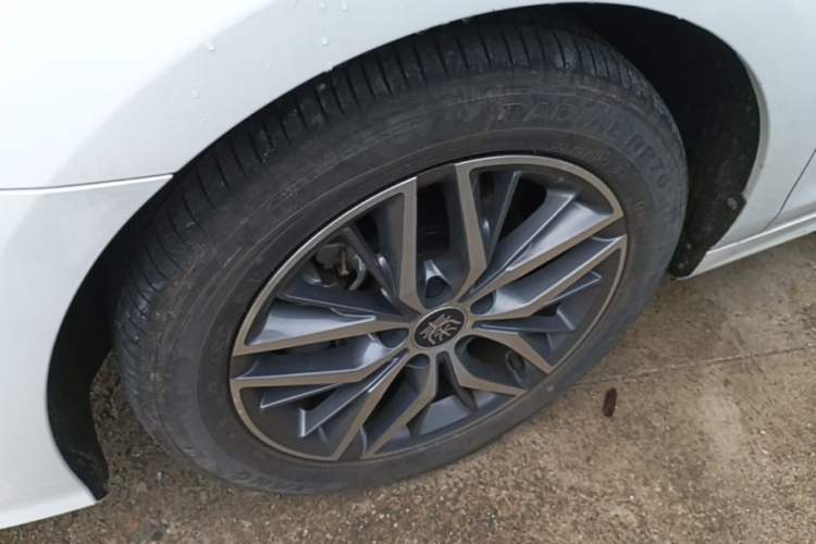Used BYD Qin PLUS 2023 Champion Edition DM-i 55KM Superior Model Exterior 4