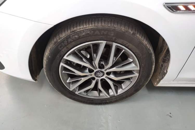 Used BYD Qin PLUS 2023 Champion Edition EV 510KM Beyond Model Exterior 4
