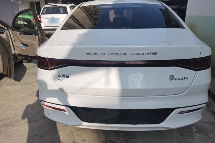 Used BYD Qin PLUS 2023 Champion Edition EV 510KM Leading Model Exterior 4