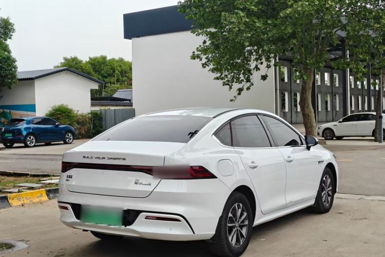 Used BYD Qin PLUS 2023 Champion Edition DM-i 55KM Leading Model Exterior 4