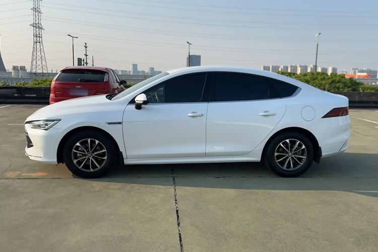 Used BYD Qin PLUS 2023 Champion Edition DM-i 55KM Leading Model Exterior 5