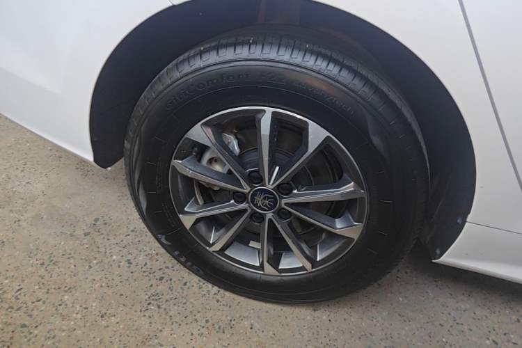 Used BYD Qin PLUS 2023 Champion Edition DM-i 55KM Leading Model Exterior 5