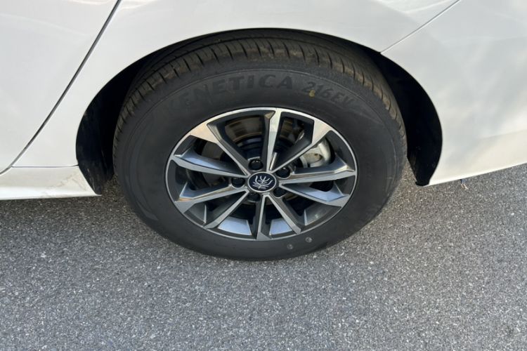 Used BYD Qin PLUS 2023 Champion Edition DM-i 55KM Leading Model Exterior 6