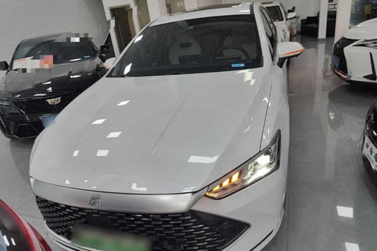 Used BYD Qin PLUS 2023 Champion Edition DM-i 120KM Excellence Model Front