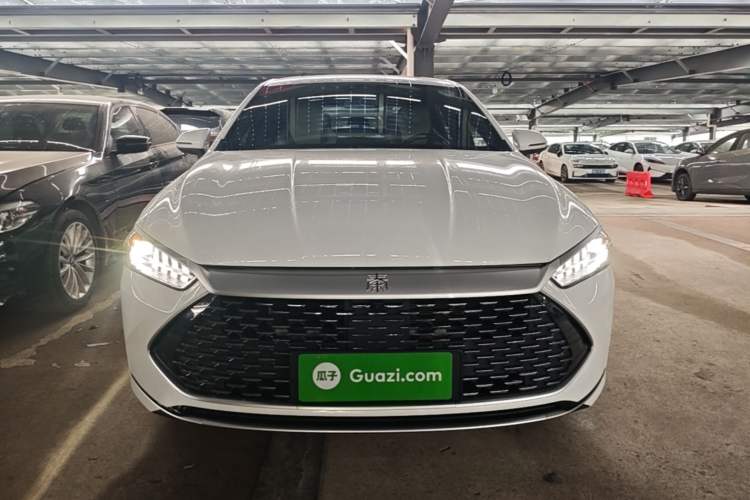 Used BYD Qin PLUS 2023 Champion Edition DM-i 120KM Beyond Model Front