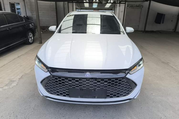 Used BYD Qin PLUS 2023 Champion Edition DM-i 120KM Leading Model Front