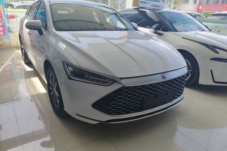 Used BYD Qin PLUS 2023 Champion Edition DM-i 55KM Leading Model Front