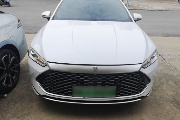 Used BYD Qin PLUS 2023 Champion Edition DM-i 55KM Leading Model Front