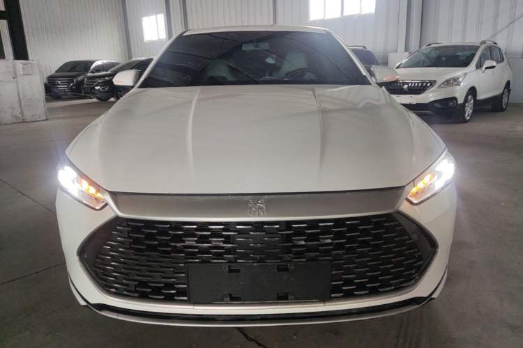Used BYD Qin PLUS 2023 Champion Edition DM-i 55KM Leading Model Front