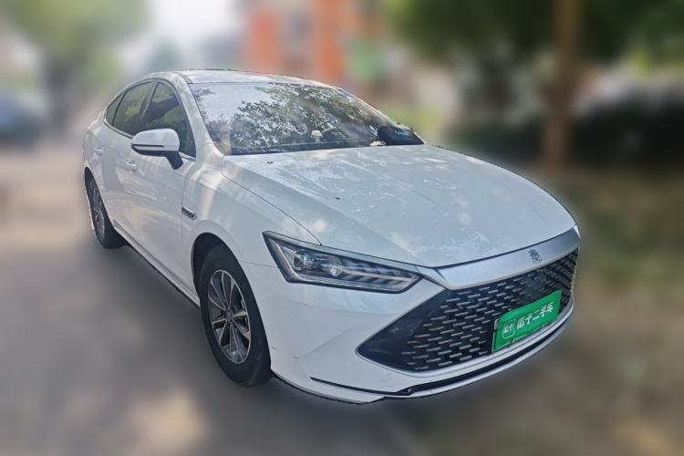 Used BYD Qin PLUS 2023 Champion Edition DM-i 55KM Leading Model Front Right 45 Deg