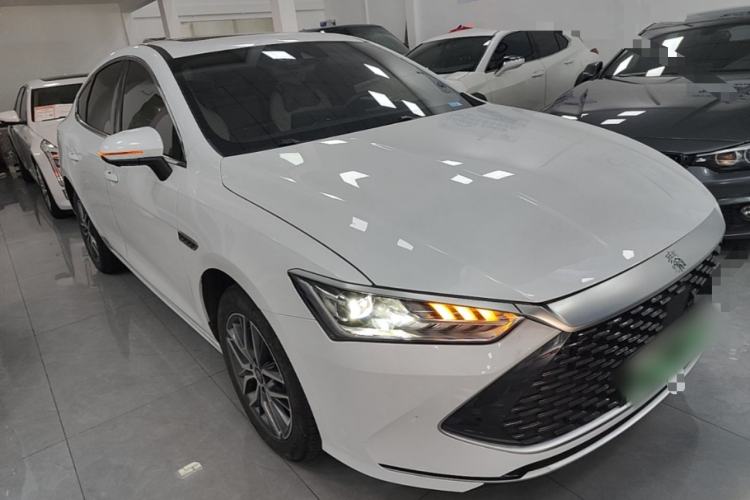 Used BYD Qin PLUS 2023 Champion Edition DM-i 120KM Excellence Model Front Right 45 Deg