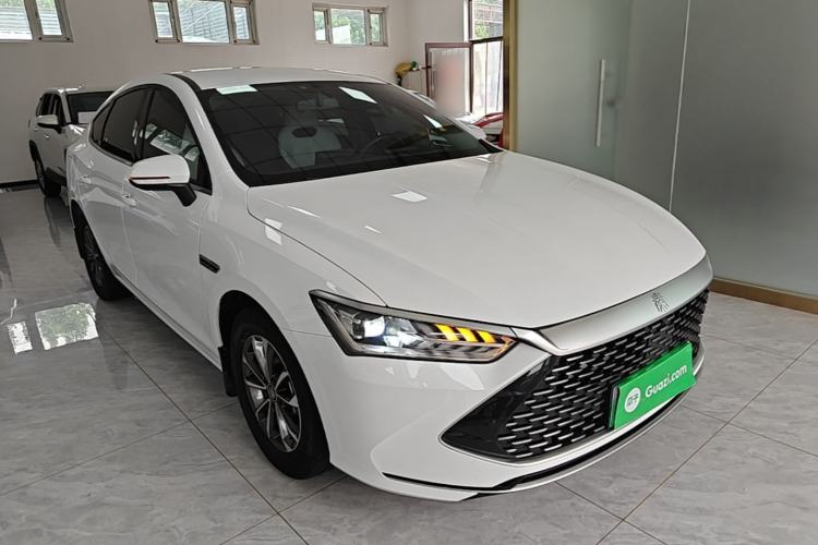 Used BYD Qin PLUS 2023 Champion Edition DM-i 55KM Leading Model Front Right 45 Deg