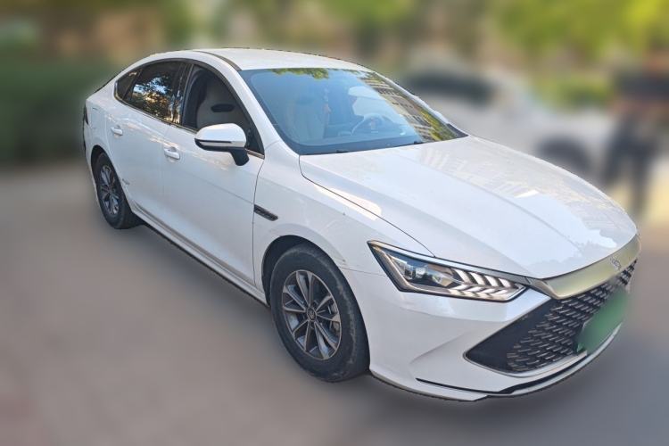Used BYD Qin PLUS 2023 Champion Edition DM-i 55KM Leading Model Front Right 45 Deg