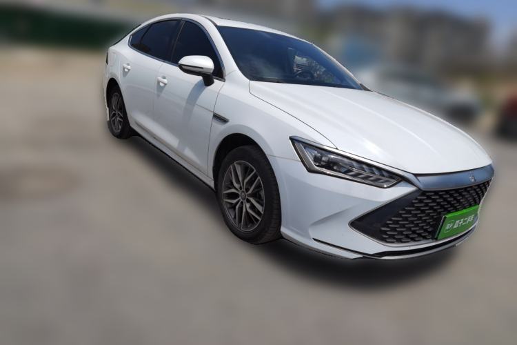 Used BYD Qin PLUS 2023 Champion Edition DM-i 120KM Leading Model Front Right 45 Deg