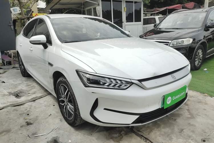 Used BYD Qin PLUS 2023 Champion Edition EV 420KM Leading Model Front Right 45 Deg