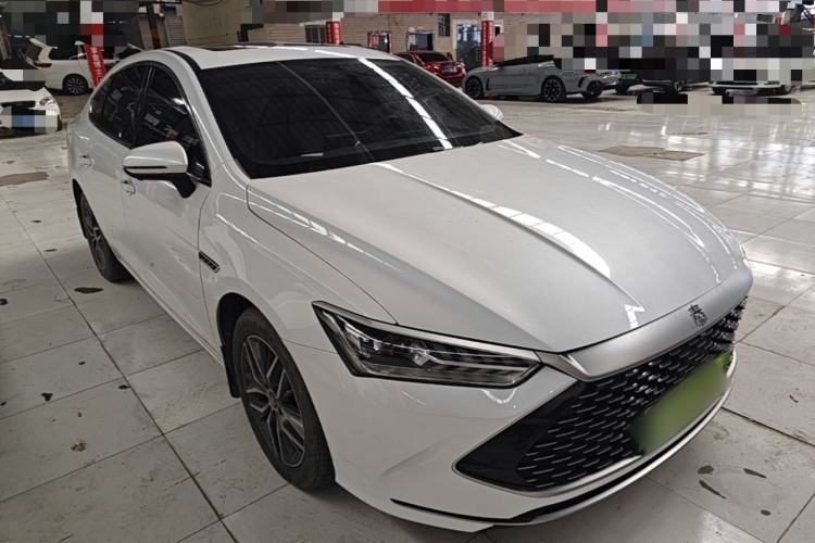 Used BYD Qin PLUS 2023 Champion Edition DM-i 55KM Superior Model Front Right 45 Deg