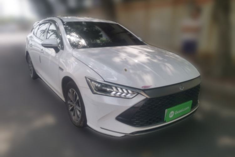 Used BYD Qin PLUS 2023 Champion Edition DM-i 55KM Leading Model Front Right 45 Deg