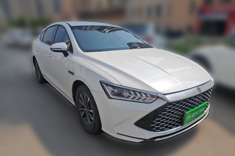 Used BYD Qin PLUS 2023 Champion Edition DM-i 55KM Leading Model Front Right 45 Deg