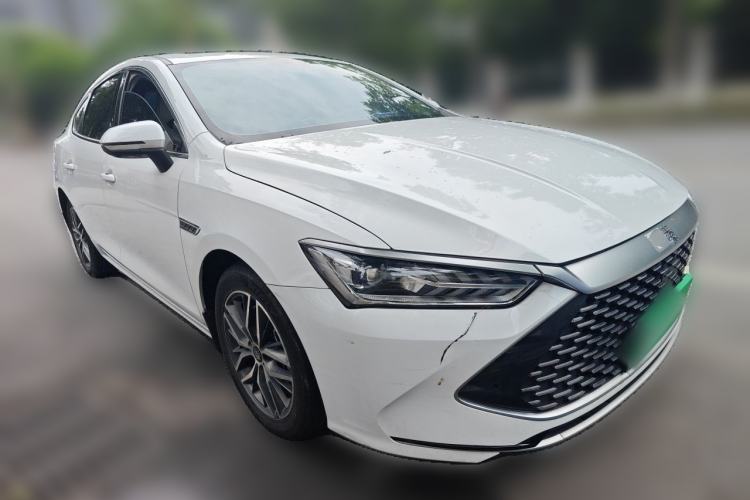 Used BYD Qin PLUS 2023 Champion Edition DM-i 55KM Superior Model Front Right 45 Deg