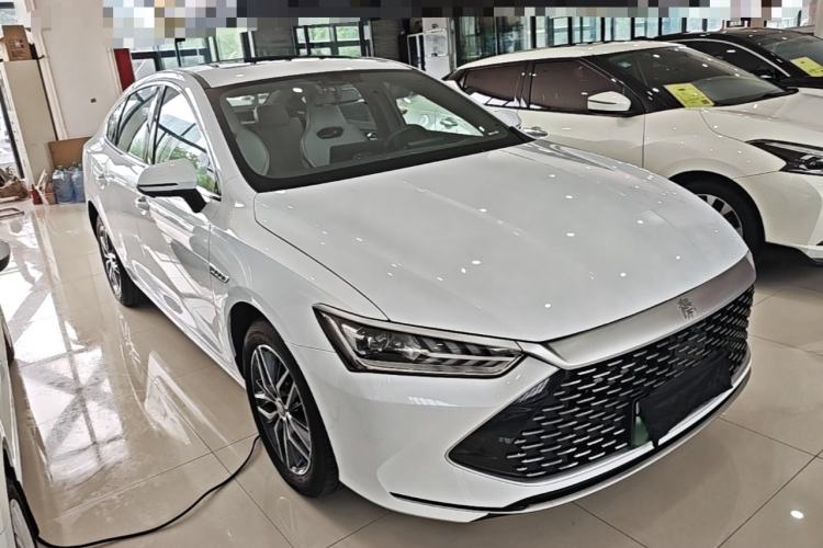 Used BYD Qin PLUS 2023 Champion Edition DM-i 120KM Beyond Model Front Right 45 Deg