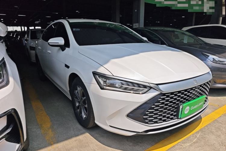 Used BYD Qin PLUS 2023 Champion Edition DM-i 55KM Leading Model Front Right 45 Deg